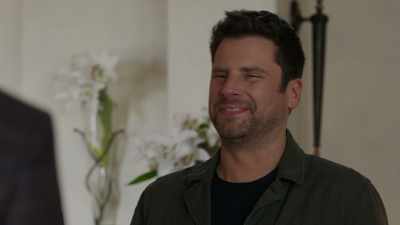 - Ah.
[chuckles] - Psych 2: Lassie Come Home