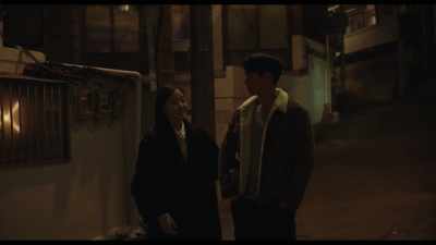 Ah.
[chuckles] - Tune in for Love