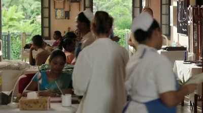 Ah, Dr Walker! There's
a reporter here to see you. - The Good Karma Hospital