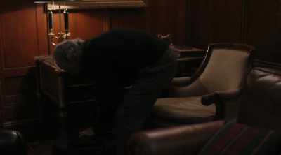 - Ah! God damn it.
- Hey, hey, hey, hey. - The Wizard of Lies