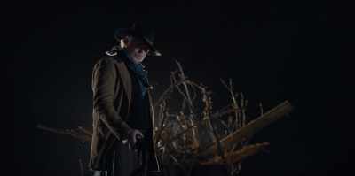 - Ah!
- [ Gunshot ] - The Pale Door