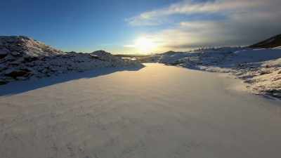 Ah, I got some juice in there. - Life Below Zero: Next Generation