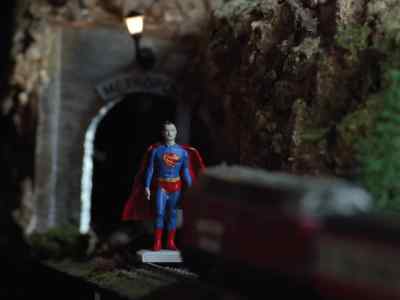 Ah...it's going
to be a hot time - Lois & Clark: The New Adventures of Superman
