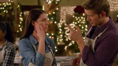 Ah, just the top of-- - A Sweet Christmas Romance