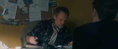 - Ah. Name?
- Uh, Robert Atkinson. - The Host
