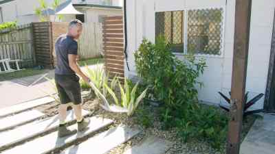 Ah, Nigel, look at this beautiful
area you're working on here. - Selling Houses Australia