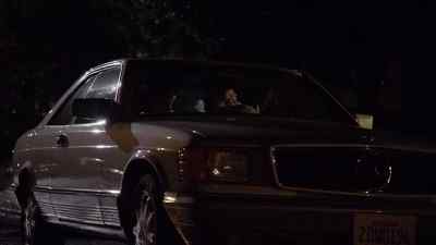 -Ah, no peeking. - American Crime Story
