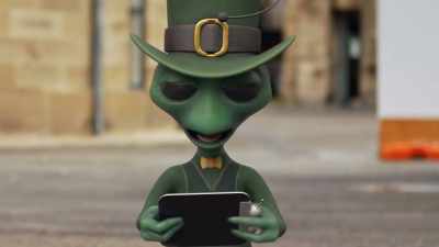 Ah.
[pensive murmuring] - Alien TV