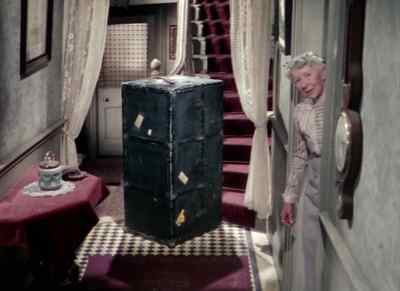 Ah, professor. Good
afternoon, gentlemen. - The Ladykillers
