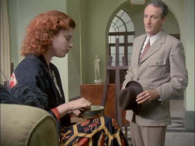 Ah, thank you, Miss Lang. - Agatha Christie's Poirot