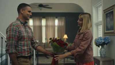 - Ah, thank you.
- You're welcome. - A Rose for Her Grave: The Randy Roth Story