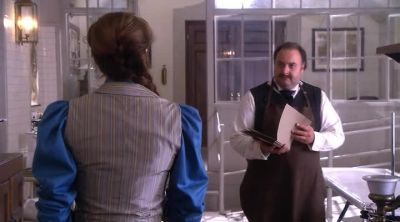 Ah, the Ayotte postmortem files.
Thank you. - Murdoch Mysteries