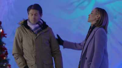 Ah, Uncle Karl,
come on. - A Royal Christmas Crush
