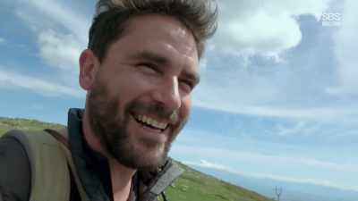 Ah, we'll walk a little while, yeah. - From Russia to Iran: Crossing Wild Frontier
