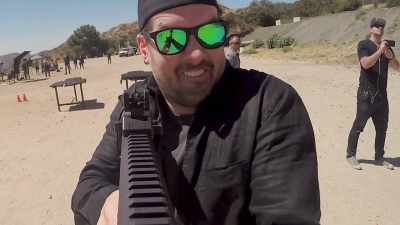>> AH, YES, I'M IN THE FOREST, - The Jim Jefferies Show