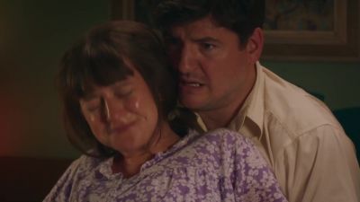 Ah, yes. Now use the pain. - Call the Midwife