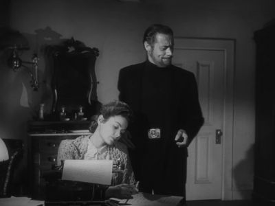 Ah yes - The Ghost and Mrs  Muir