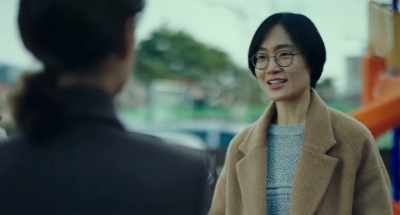 Ah Young's mother - Kim Ji-young, Born 1982