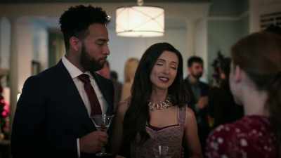 - Ah, Zoey, Simon loved
the slideshow so much, - Zoey's Extraordinary Playlist