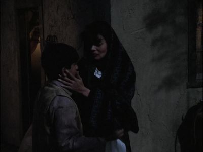 AHMED: Mother, you're bleeding. - MacGyver
