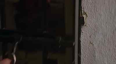 AHMED: Oh, wait, wait, wait,
wait, all right, listen. - Relic Hunter
