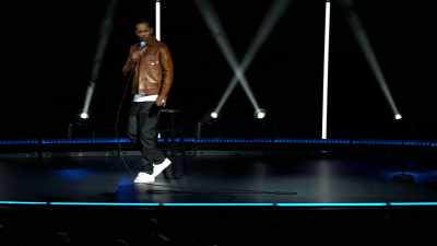 Ai grijă cum vorbești!” - Mike Epps: Ready to Sell Out