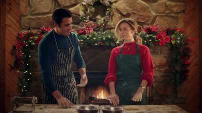 Ai, you have
to lean into it, uh. - A Taste of Christmas