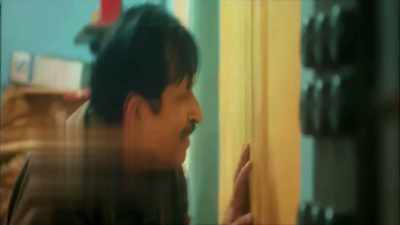 - Aim at my chest if you want.
- My gun! - Mission Raniganj