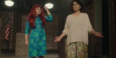 Aine, drag her backstage,
will you? - Frank of Ireland