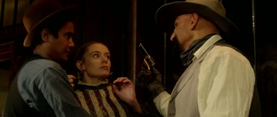 - Ain't you darling?
- [laughs] - Night of the Tommyknockers
