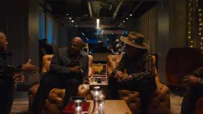 Ain't nobody hanging with you
so you can upstage me. - Johnson