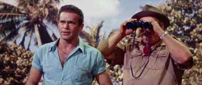 - Ain't love wonderful?
- What's happening? - Dinosaurus!