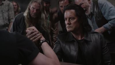 Ain't touching yet! - Twin Peaks