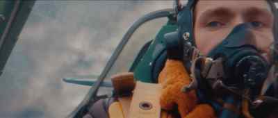 [airplane engine roars] - The Shamrock Spitfire