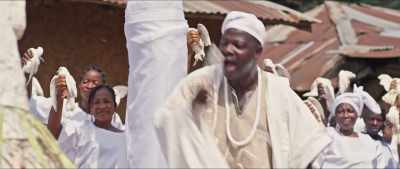 Aje does not fight.
Aje rests on its way to a fight. - Jagun Jagun