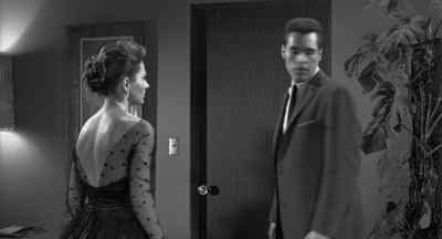 Alan, wait! You mustn't
leave, no matter what. - The Garment Jungle