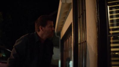 ALANA:
You breach that door, - SEAL Team