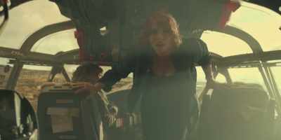 - [Alarm blaring]
- Got it. [Sighs] - Jurassic World: Dominion