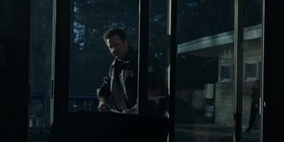 [alarm blaring] - Ozark