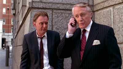 Albert, we're running late. - Hustle