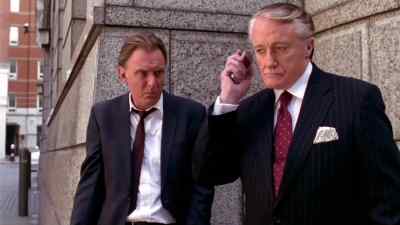 Albert, we're running late. - Hustle