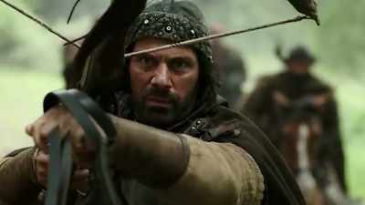 Aldred: His name's Roland.
It's him with the crossbow. - Knightfall