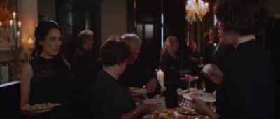 Ale
- | don't know how you're eating. - Fleabag