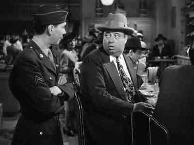 - Ale you hungry?
- Yes. sir. - Hollywood Canteen