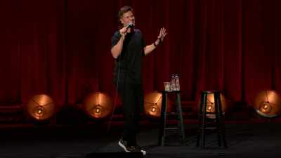 Ale přišel sem v roce 1922. - Theo Von: Regular People