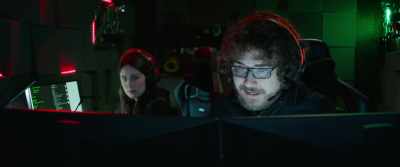 [alert beeping] - Ashens and the Polybius Heist