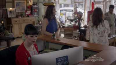 [ALERT DINGS] - Garage Sale Mystery: Murder Most Medieval