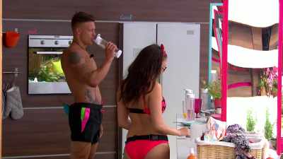 ‐ALEX: Exactly.
‐SOPHIE: Youse have fallen - Love Island