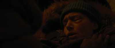 Alex, your phone's smashed. - The Mountain Between Us