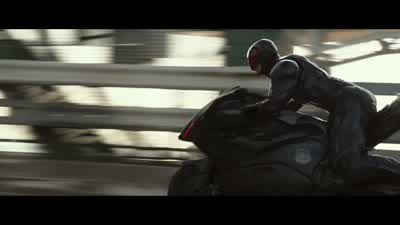Alex, please return to the station. - RoboCop